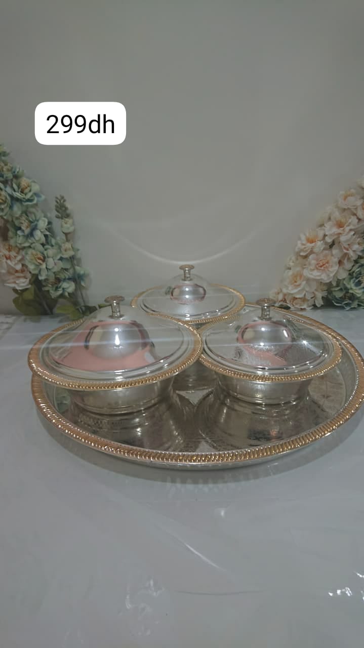 طقم تقديم أنيق مكوّن من 3 أوعية مع غطاء شفاف وصينية ذهبية فاخرة