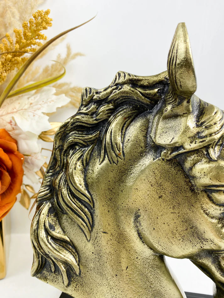 Grand sculpture de tête de cheval en laiton antique