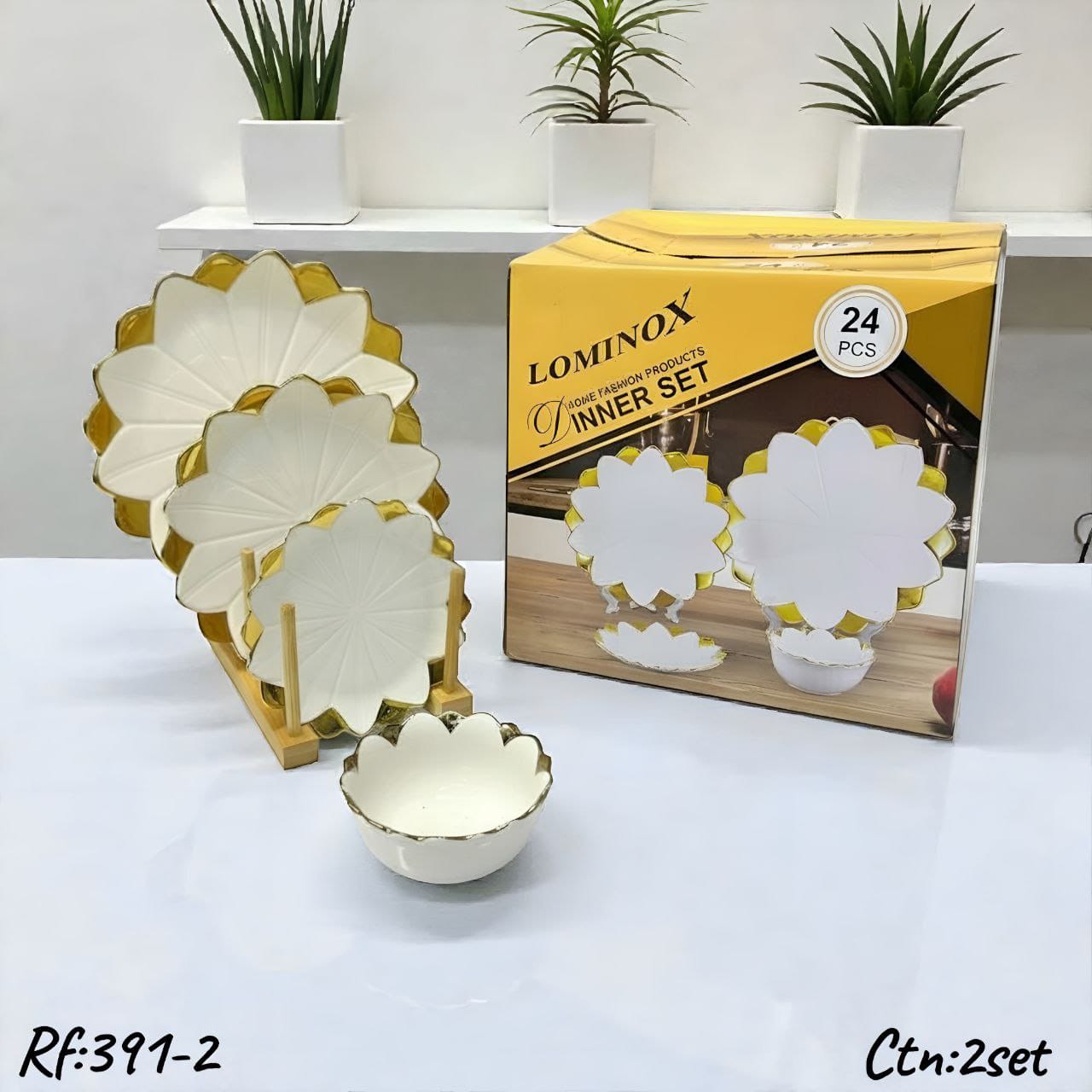 طقم صحون تقديم 24 قطعة بتصميم زهري أنيق ولمسة ذهبية، مثالي لتقديم الحلويات، المكسرات، الفواكه والمقبلات.