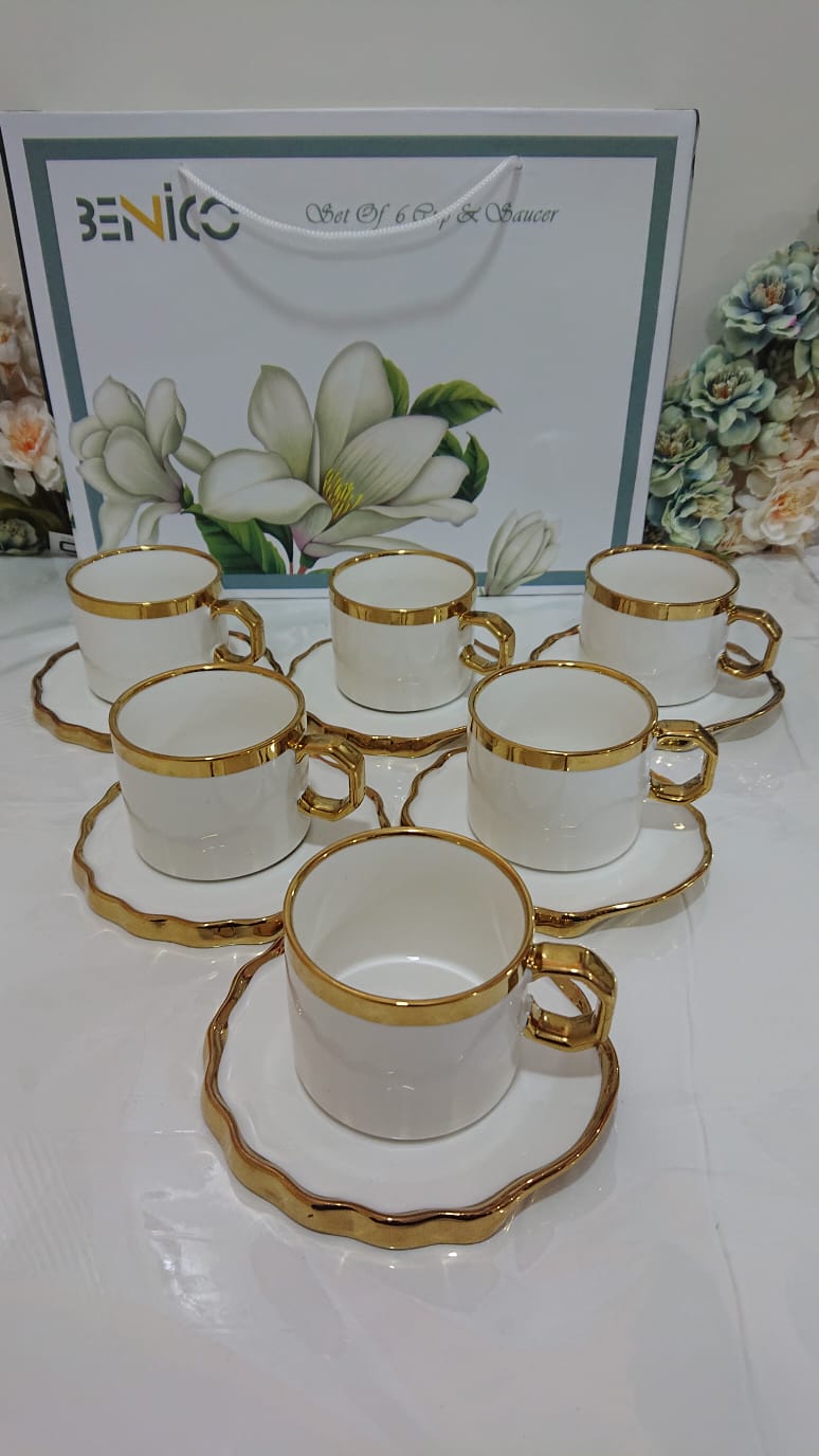 ☕ طقم فناجين قهوة أبيض بحواف ذهبية فاخرة